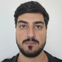 foto do professor matheus haddad